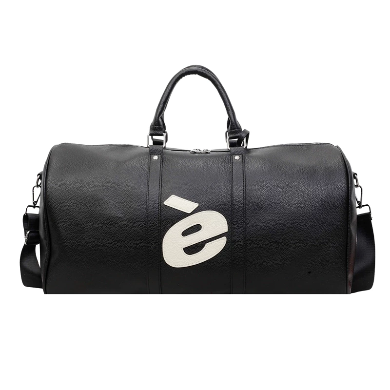 è Weekender travel bag in black grained leather with cream è appliqué